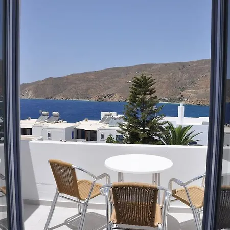 מלון Akrogiali אגיאלי