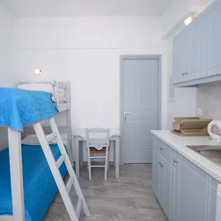 Akrogiali מלון *